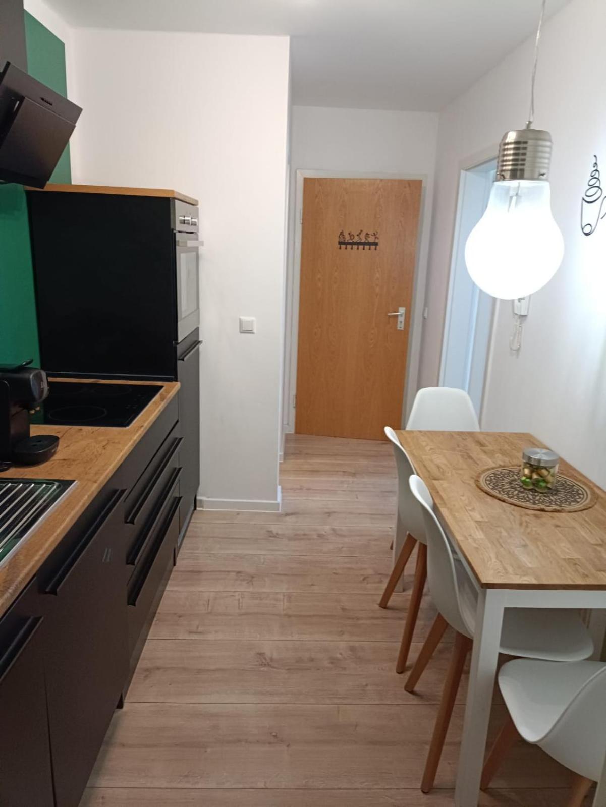 Ferienwohnung Enzian - Naehe Kapellplatz - Oeffentlicher Parkplatz - Aufzug Altötting Eksteriør billede